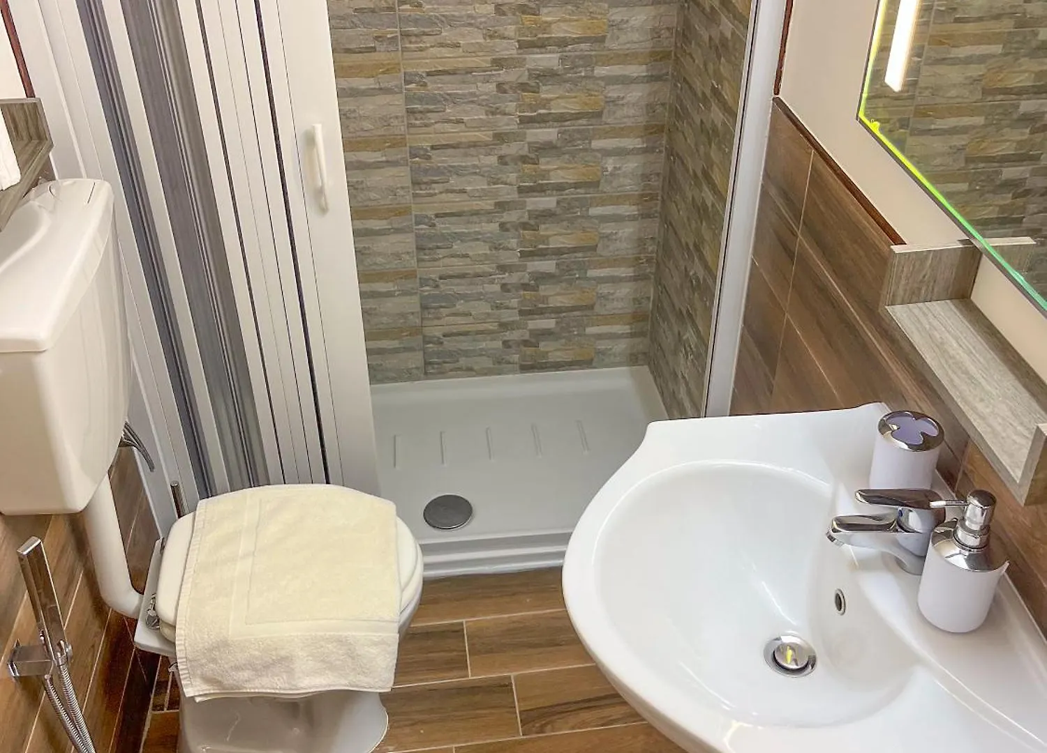 Beb Boreale Hotell Neapel Pensionat